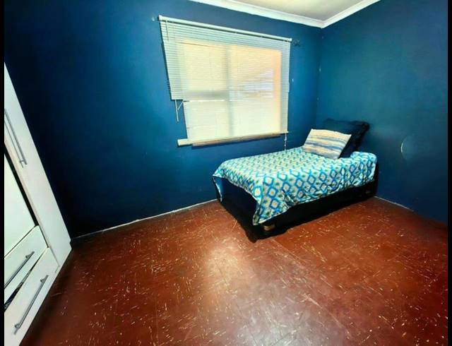 3 BEDROOM FREESTANDING FOR SALE IN EASTWOOD
